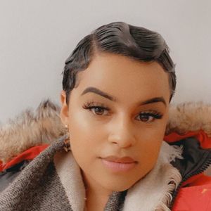 Meet your Posher, Karina